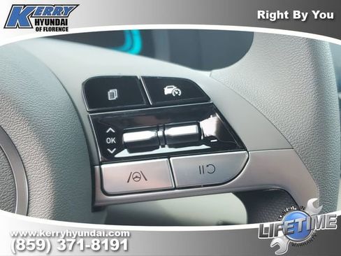 New 2026 Hyundai Elantra Hybrid FWD image 22