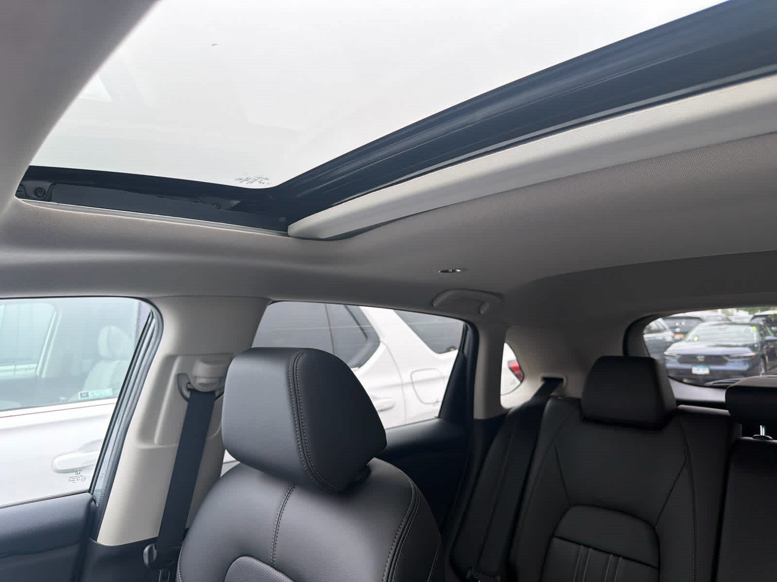 Certified 2027 Honda HR-V EX-L image 4