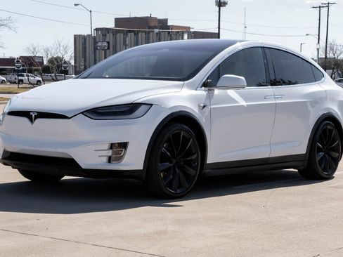 Used 2021 Tesla Model X Long Range image 7