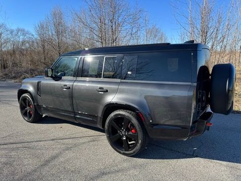 Used 2023 Land Rover Defender 130 X image 11