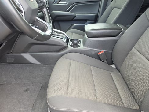 Used 2024 Chevrolet Colorado LT w/ LT Convenience Package AWD/4WD image 9