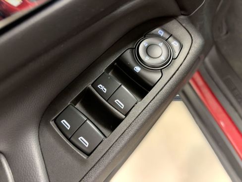 Certified 2024 Chevrolet Equinox LT image 11