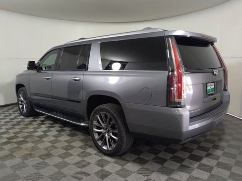 Used 2019 Cadillac Escalade ESV Premium Luxury w/ Escalade Sport Edition AWD/4WD image 3