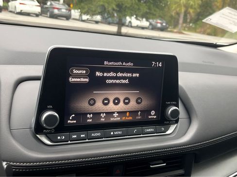 Certified 2025 Nissan Rogue SV w/ SV Premium Package FWD image 24