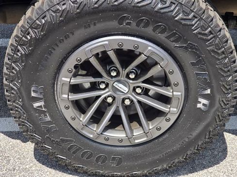 Used 2020 Ford F150 Raptor w/ Equipment Group 802A Luxury AWD/4WD image 12