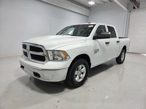 Used 2022 RAM 1500 Tradesman w/ Chrome Appearance Group AWD/4WD image 3