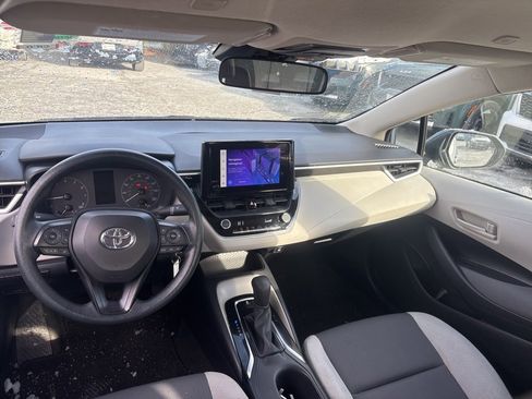 Used 2023 Toyota Corolla LE image 10