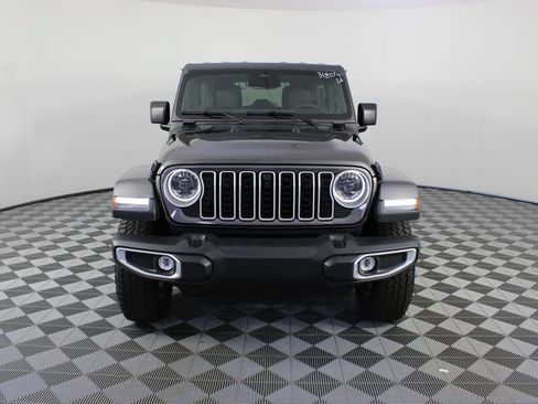 New 2026 Jeep Wrangler Unlimited Sahara AWD/4WD image 25