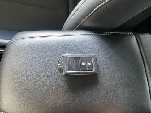Used 2023 Jeep Grand Cherokee L Laredo RWD image 29