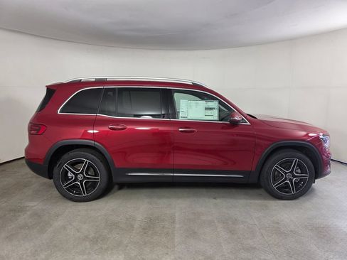 New 2026 Mercedes-Benz GLB 250 image 3