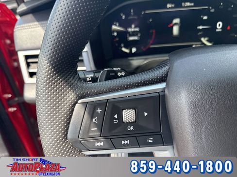 Used 2025 Mitsubishi Outlander AWD image 14