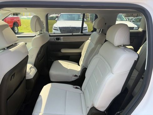 Used 2024 Hyundai Santa Fe Calligraphy AWD/4WD image 19