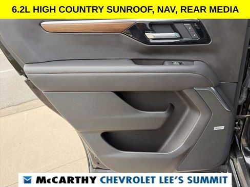 Used 2025 Chevrolet Tahoe High Country AWD/4WD image 50