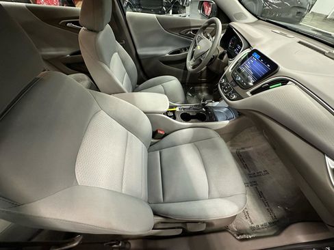 Used 2024 Chevrolet Malibu LS FWD image 14