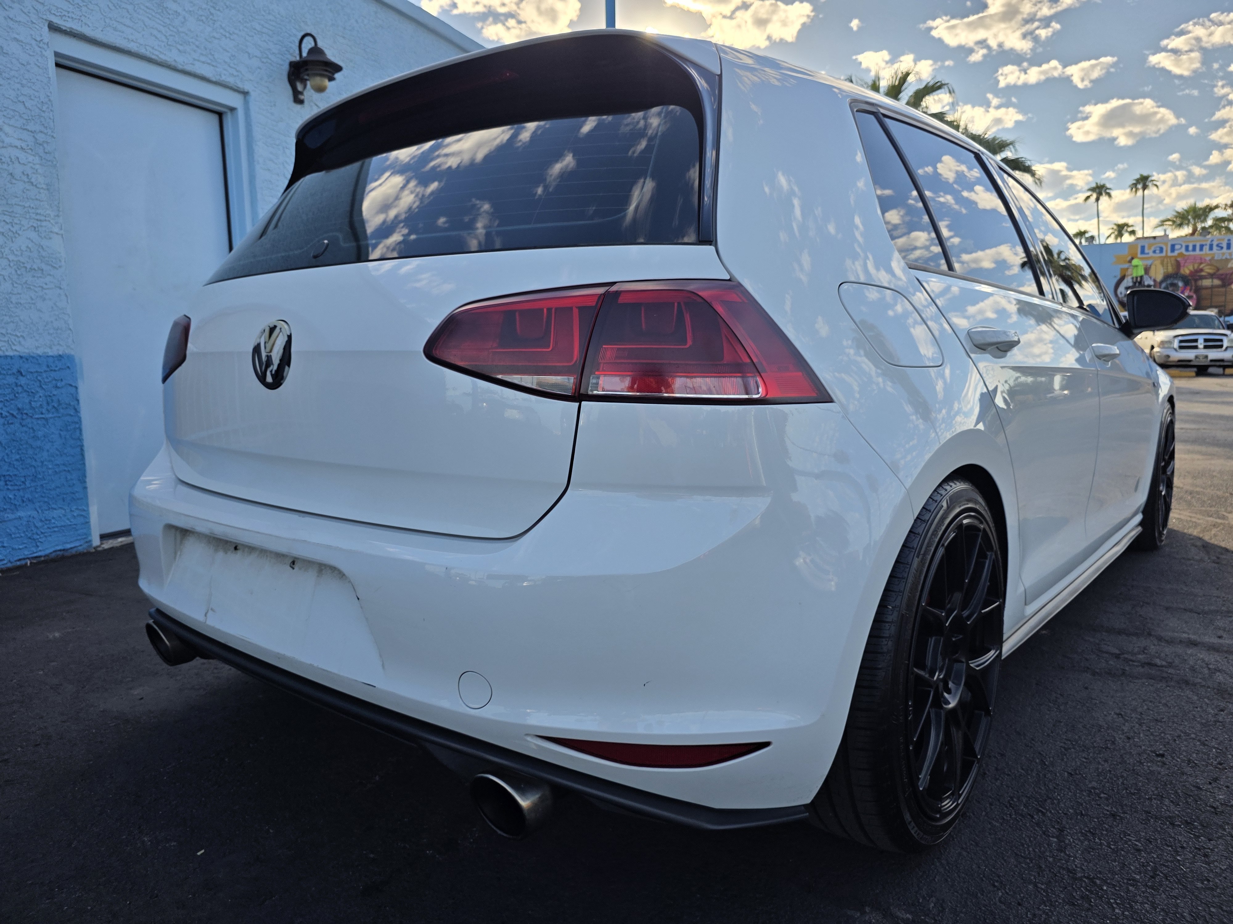 Used 2016 Volkswagen GTI S FWD image 3