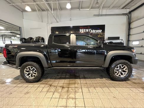 Used 2020 Chevrolet Colorado ZR2 w/ Colorado ZR2 Bison Edition image 11