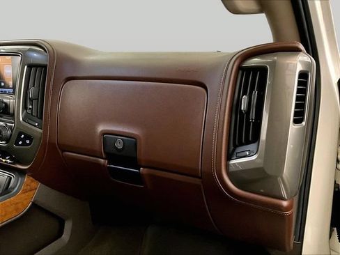 Used 2014 Chevrolet Silverado 1500 High Country w/ High Country Premium Package AWD/4WD image 16