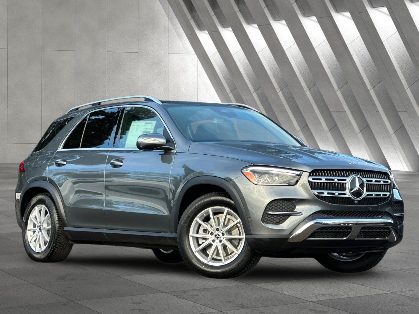Certified 2026 Mercedes-Benz GLE 350 4MATIC image 2