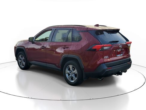 Certified 2025 Toyota RAV4 XLE w/ Convenience Package image 5