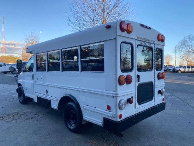 Used 2001 Chevrolet Express 3500 RWD image 6