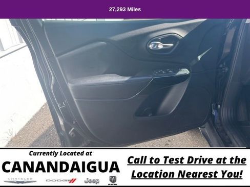 Used 2021 Jeep Cherokee Altitude image 11