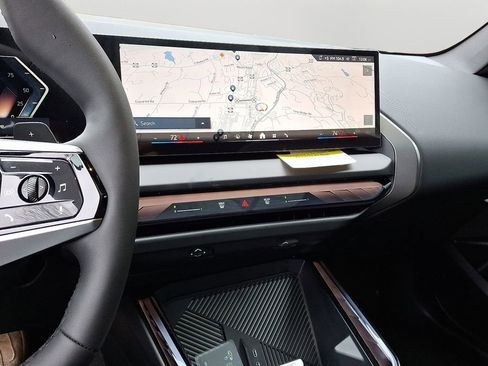 New 2026 BMW X3 xDrive30 w/ Premium Package image 9