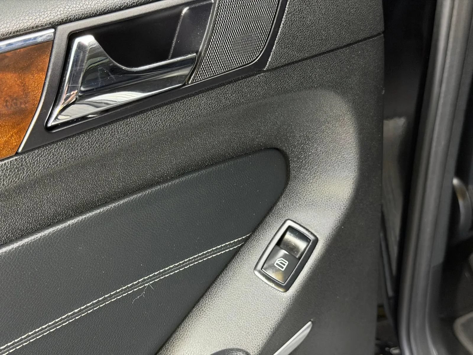 Used 2012 Mercedes-Benz GL 450 4MATIC w/ Premium 1 Pkg image 21