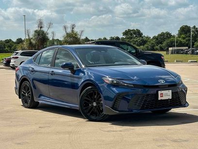 Used 2026 Toyota Camry SE w/ Multimedia Upgrade Package
