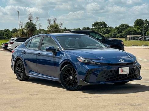 Used 2026 Toyota Camry SE w/ Multimedia Upgrade Package AWD/4WD image 1