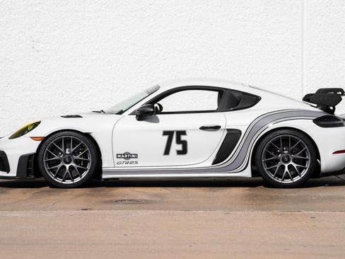 Used 2023 Porsche 718 Cayman GT4 RS image 8