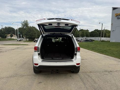 Used 2016 Jeep Grand Cherokee Limited AWD/4WD image 8