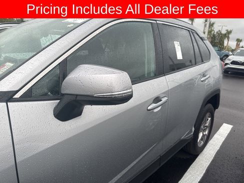 Used 2025 Toyota RAV4 XLE FWD image 8