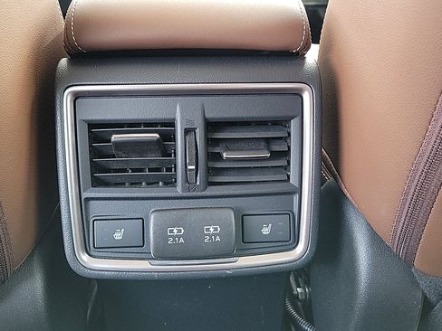 Used 2019 Subaru Forester Touring w/ Popular Package #3 AWD/4WD image 10