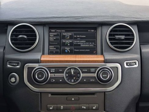 Used 2015 Land Rover LR4 HSE LUX image 18