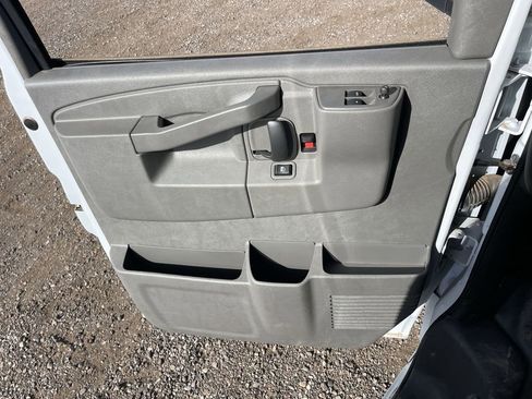 New 2025 GMC Savana 2500 Extended w/ Driver Convenience Package image 22