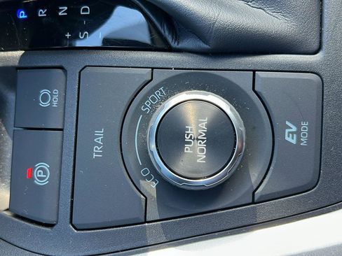 Used 2024 Toyota RAV4 AWD Hybrid image 25