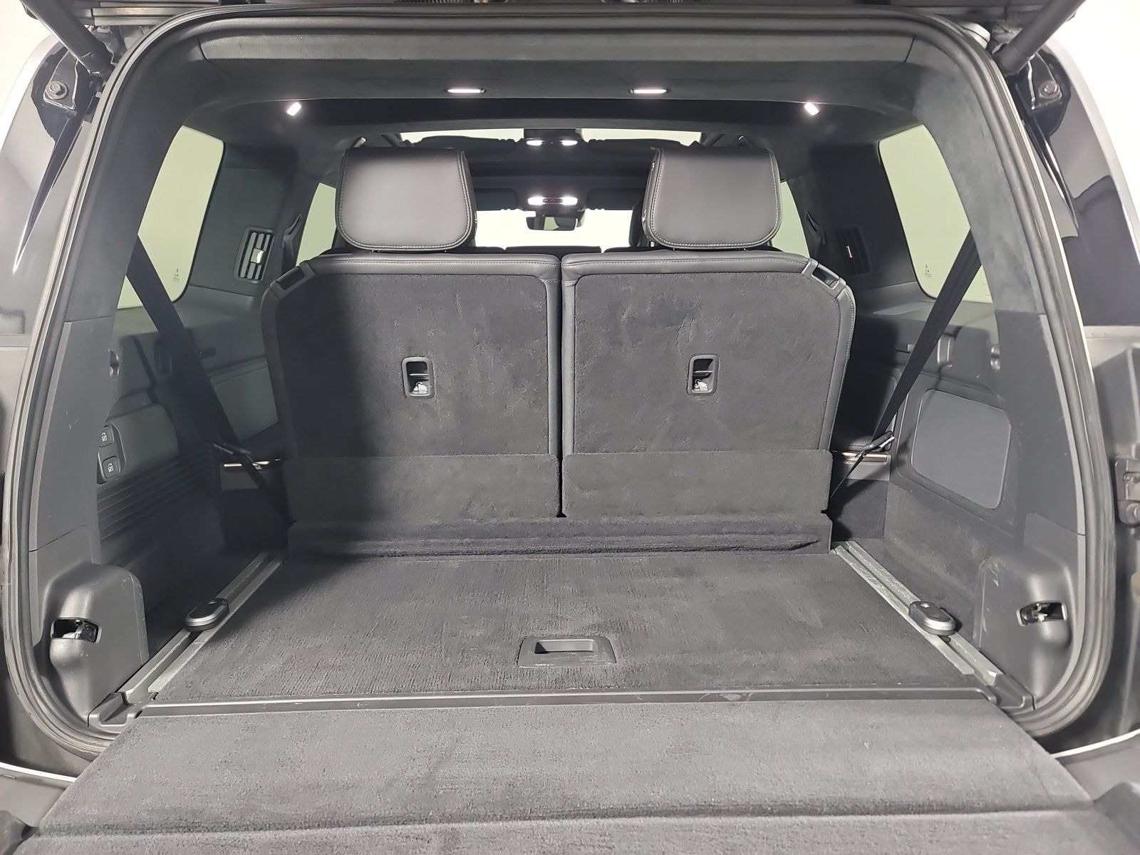 Used 2023 Rivian R1S Adventure Quad AWD/4WD image 15