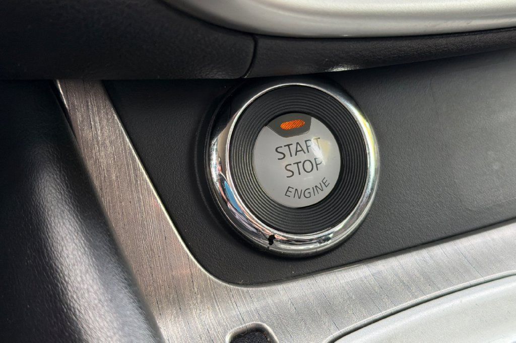 Used 2016 Nissan Murano S AWD/4WD image 19