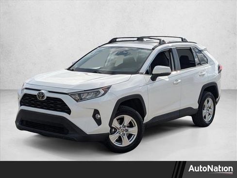 Used 2021 Toyota RAV4 XLE w/ Convenience Package image 1