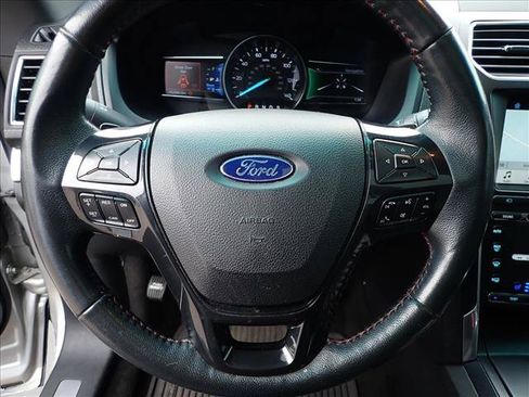 Used 2017 Ford Explorer Sport w/ Equipment Group 401A AWD/4WD image 10