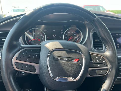 Used 2021 Dodge Charger SXT w/ Leather Interior Group RWD image 5