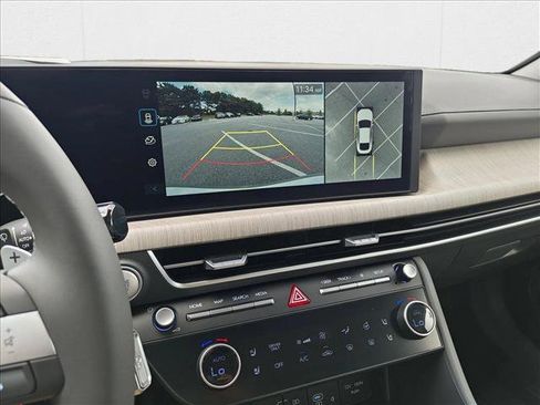 New 2025 Hyundai Sonata Limited image 14