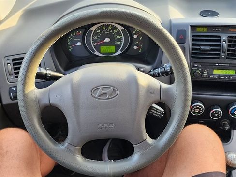 Used 2006 Hyundai Tucson GL image 20