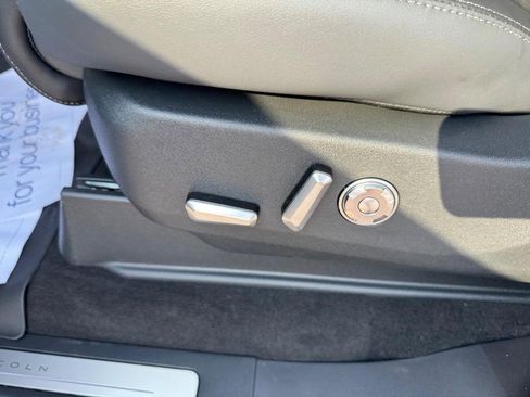 New 2025 Lincoln Navigator Reserve w/ Jet Appearance Package image 18