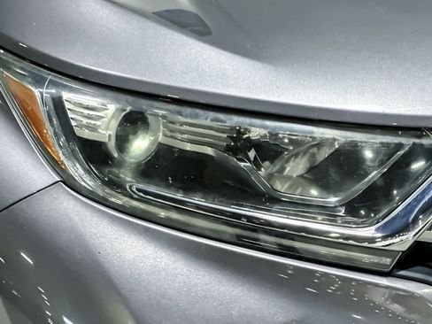Used 2018 Honda CR-V EX-L image 11