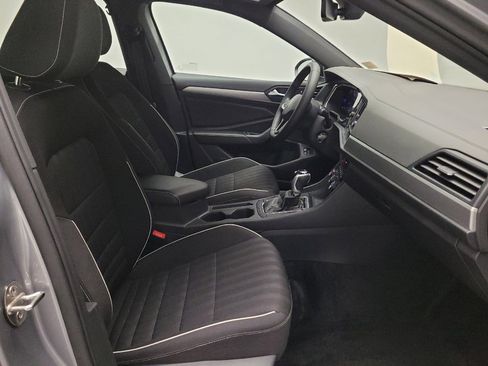 Used 2024 Volkswagen Jetta Sport image 21