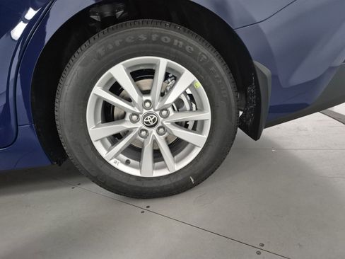 New 2026 Toyota Camry Hybrid image 12