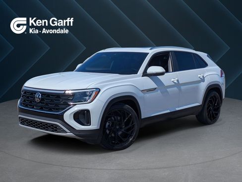 Used 2024 Volkswagen Atlas Cross Sport SE image 1