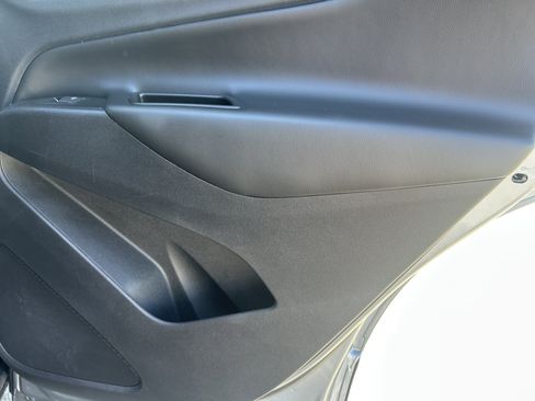 Used 2023 Chevrolet Equinox LT image 18