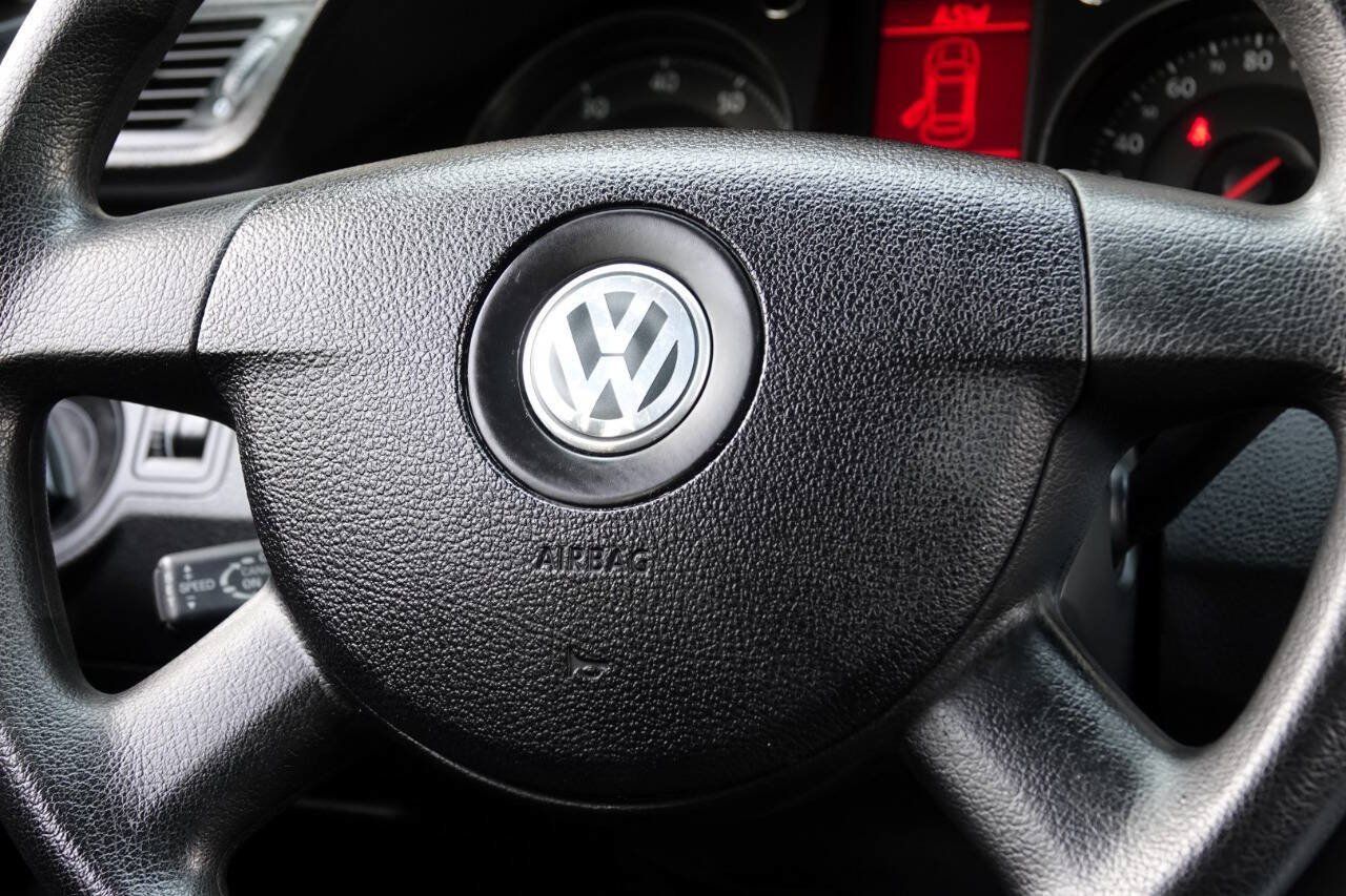 Used 2007 Volkswagen Passat 2.0T FWD image 78